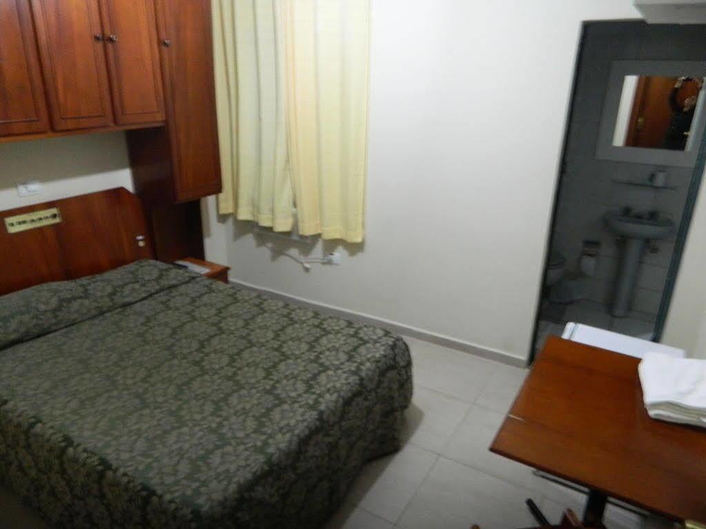 Makuxis - Brigadeiro Hotel 2*