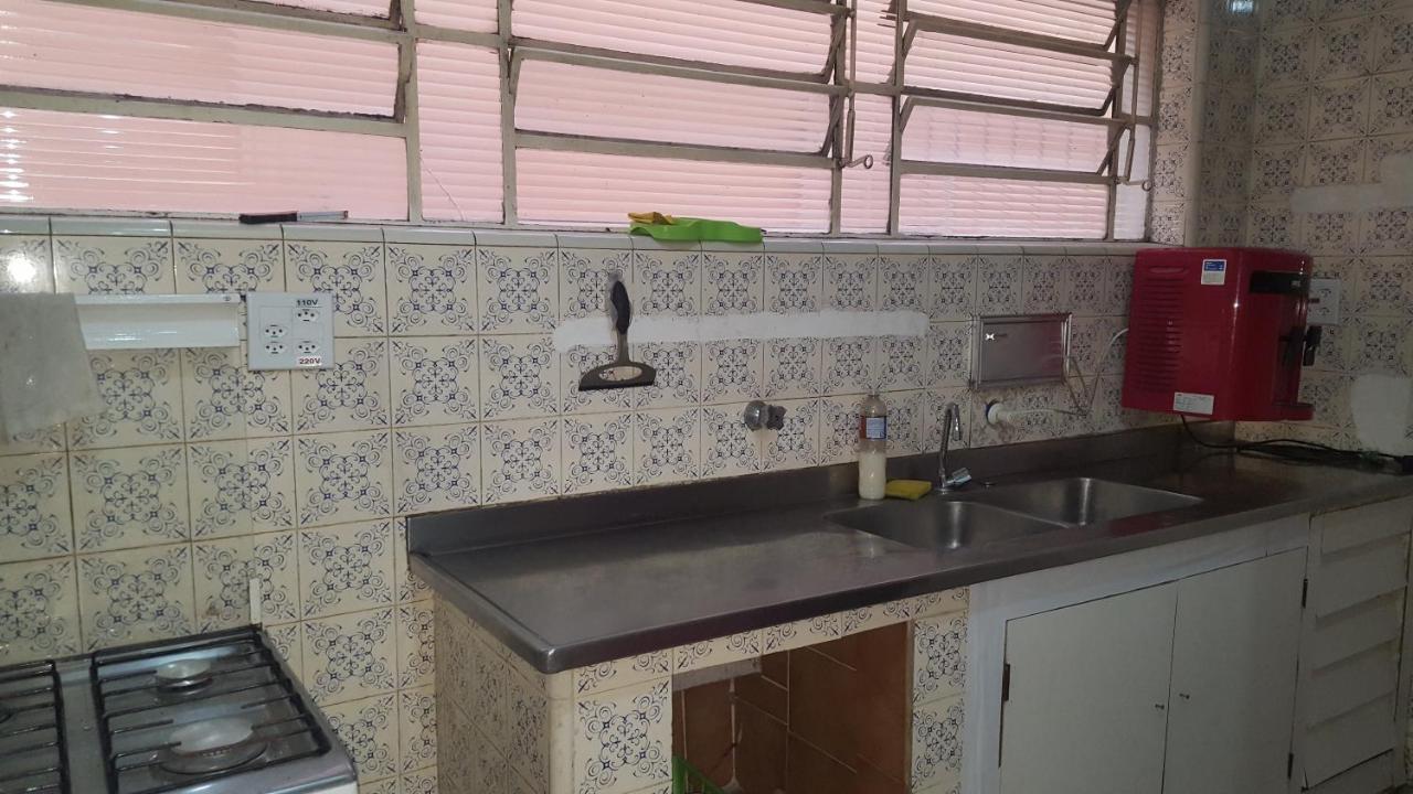 Hostel Parada 86 *
