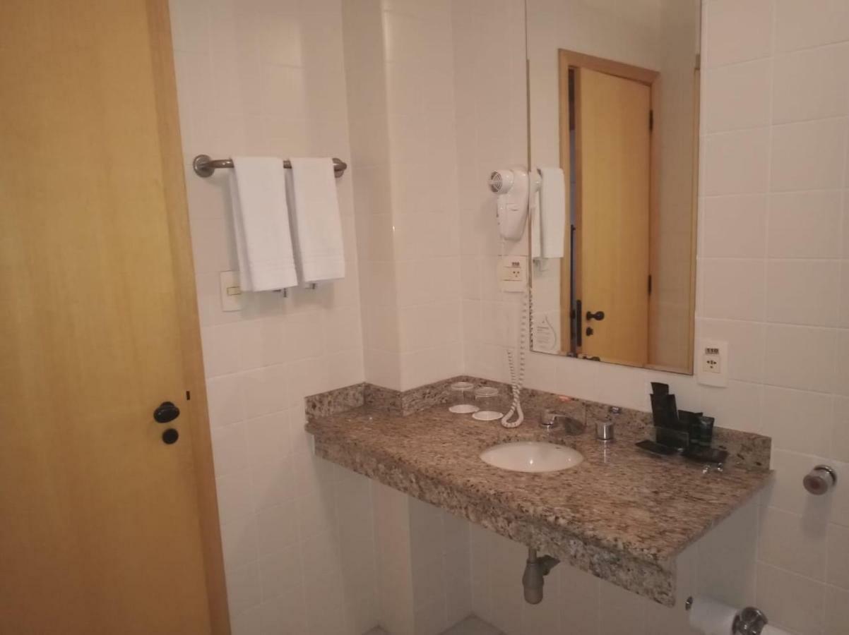 Away Expocenter Norte Apartment *